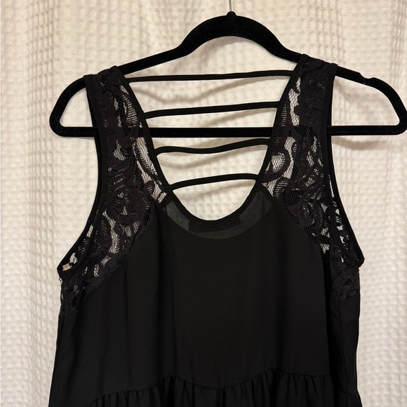 Black Tank Top - Picture 6 of 6